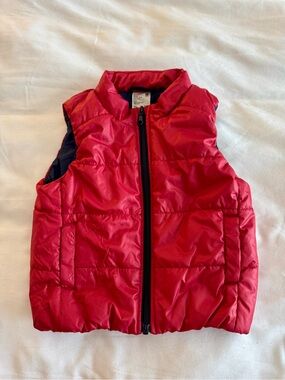 Uniqlo Kids Red Puffer Vest - size 2T-3T